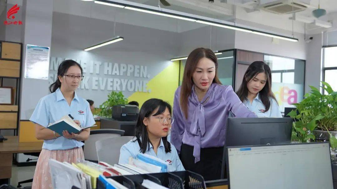 GRACE founder Ms. Ying Chen and team, from the Pearl River Business News (珠江商报) feature